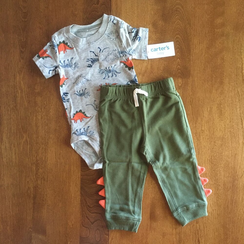 Carter's dino outfit 12m NWT